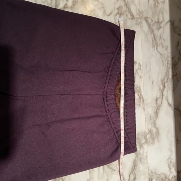 ๐ 3 for $25 Cozy Casual Plum Furry Lined Leggings for Girls Size L EUC - Picture 4 of 11